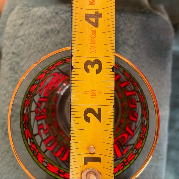 2 VINTAGE Christmas 70s Houze “Seasons Greetings” Stained Glass Gold Rim Accent - Picture 8 of 8